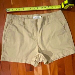 Vineyard Vines Women's Khaki Shorts